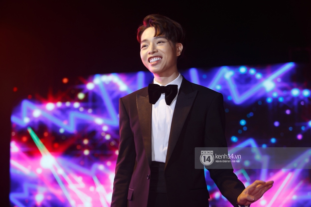 Gala Best Of 360 Độ Soi: Jack và AMEE nhận giải thưởng lớn, dàn sao Việt đã tai với sân khấu của Phạm Quỳnh Anh, Đức Phúc, Thiều Bảo Trâm - Ảnh 8. Gala Best Of 360 Độ Soi: Jack và AMEE nhận giải thưởng lớn, dàn sao Việt đã tai với sân khấu của Phạm Quỳnh Anh, Đức Phúc, Thiều Bảo Trâm - Ảnh 8.