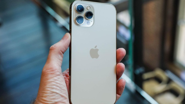 Doanh số tệ hại, Apple chuyển 2 triệu đơn hàng iPhone 12 Mini sang iPhone 12 Pro - Ảnh 1.