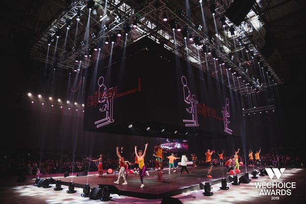 Xem lại những tiết mục đỉnh cao tại WCA 2019: Bộ tứ Anh Đen Linh Chi quá thăng hoa, các huyền thoại Underground xâm chiếm thế giới - Ảnh 4. Xem lại những tiết mục đỉnh cao tại WCA 2019: Bộ tứ Anh Đen Linh Chi quá thăng hoa, các huyền thoại Underground xâm chiếm thế giới - Ảnh 4.