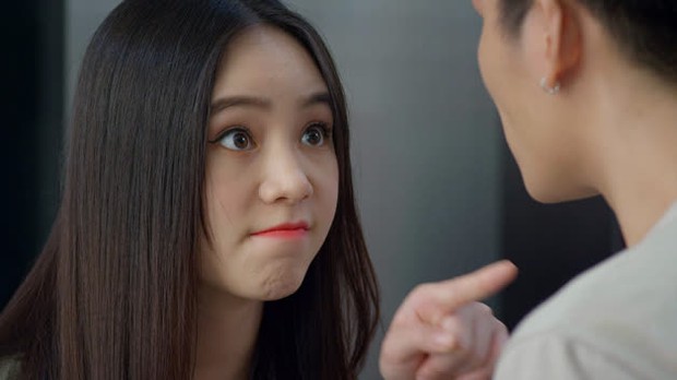 4 giả thuyết về Hướng Dương Ngược Nắng: Quỳnh Kool là con rơi, lại có quá khứ hại chết người? - Ảnh 6. 4 giả thuyết về Hướng Dương Ngược Nắng: Quỳnh Kool là con rơi, lại có quá khứ hại chết người? - Ảnh 6.