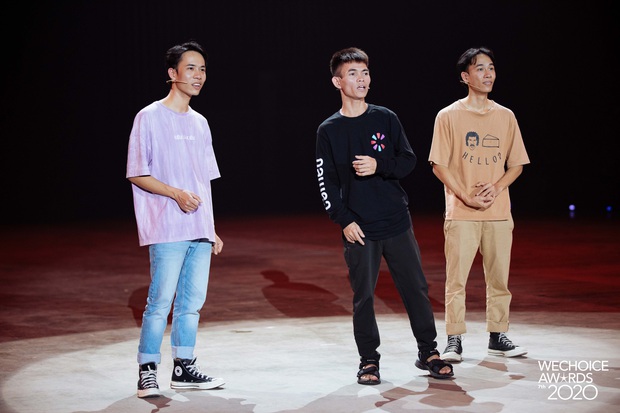 1977 Vlog và Soytiet lần đầu tiên song kiếm hợp bích: Tiếp tục cà khịa cả thế giới, từ Sơn Tùng M-TP đến Bích Phương đều lên thớt - Ảnh 8.