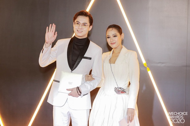 Dàn sao Rap Việt, Sao Nhập Ngũ, Người Ấy Là Ai... xúng xính lên đồ đổ bộ thảm đỏ WeChoice Awards 2020 - Ảnh 3. Dàn sao Rap Việt, Sao Nhập Ngũ, Người Ấy Là Ai... xúng xính lên đồ đổ bộ thảm đỏ WeChoice Awards 2020 - Ảnh 3.