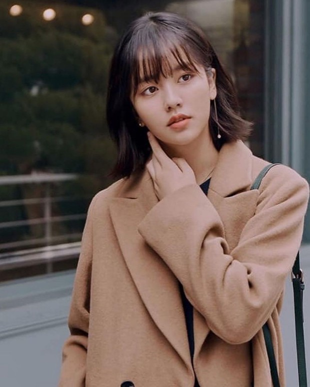 Những sao trẻ kế thừa nhan sắc “tường thành nhan sắc” châu Á hứa hẹn gây bão: Bản sao Hyun Bin đẹp ngỡ ngàng, dìm hàng cả Song Joong Ki - Ảnh 4. Những sao trẻ kế thừa nhan sắc “tường thành nhan sắc” châu Á hứa hẹn gây bão: Bản sao Hyun Bin đẹp ngỡ ngàng, dìm hàng cả Song Joong Ki - Ảnh 4.