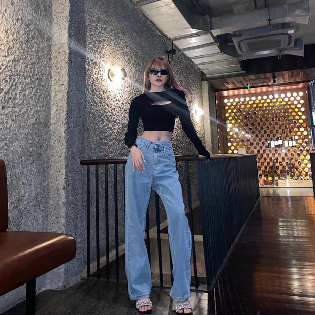 Thiều Bảo Trâm quả khéo lên đồ hack dáng, bao phen khiến dân tình tưởng chỉnh ảnh quá đà - Ảnh 3.