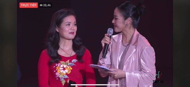 Tập thể bác sĩ tuyến đầu chống dịch tại Đà Nẵng, cha đẻ ATM gạo, SofM... trở thành Top 5 Đại sứ truyền cảm hứng WeChoice Awards 2020 - Ảnh 8. Tập thể bác sĩ tuyến đầu chống dịch tại Đà Nẵng, cha đẻ ATM gạo, SofM... trở thành Top 5 Đại sứ truyền cảm hứng WeChoice Awards 2020 - Ảnh 8.