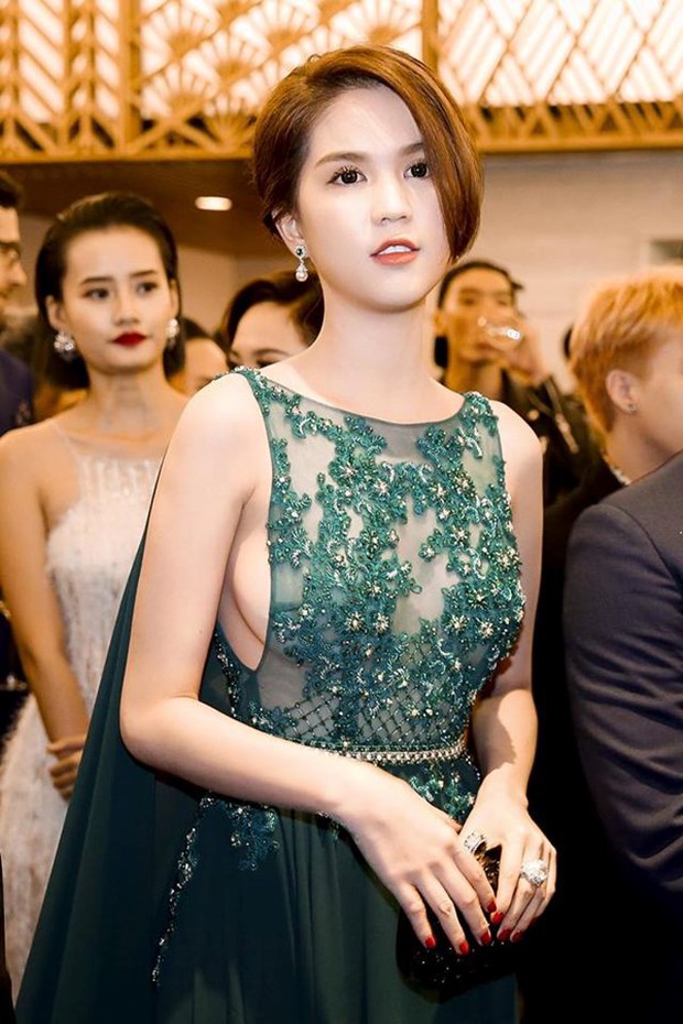 Ngọc Trinh qua 4 kỳ WeChoice Awards: Style biến hóa khôn lường, nhan sắc ngây thơ nhường chỗ cho thần thái chị đại - Ảnh 1. Ngọc Trinh qua 4 kỳ WeChoice Awards: Style biến hóa khôn lường, nhan sắc ngây thơ nhường chỗ cho thần thái chị đại - Ảnh 1.