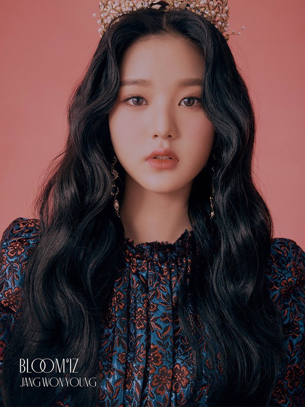 Những sao trẻ kế thừa nhan sắc “tường thành nhan sắc” châu Á hứa hẹn gây bão: Bản sao Hyun Bin đẹp ngỡ ngàng, dìm hàng cả Song Joong Ki - Ảnh 9. Những sao trẻ kế thừa nhan sắc “tường thành nhan sắc” châu Á hứa hẹn gây bão: Bản sao Hyun Bin đẹp ngỡ ngàng, dìm hàng cả Song Joong Ki - Ảnh 9.