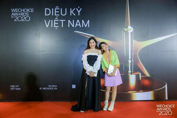 Dàn sao Rap Việt, Sao Nhập Ngũ, Người Ấy Là Ai... xúng xính lên đồ đổ bộ thảm đỏ WeChoice Awards 2020 - Ảnh 9. Dàn sao Rap Việt, Sao Nhập Ngũ, Người Ấy Là Ai... xúng xính lên đồ đổ bộ thảm đỏ WeChoice Awards 2020 - Ảnh 9.