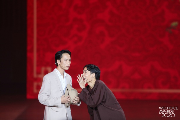 1977 Vlog và Soytiet lần đầu tiên song kiếm hợp bích: Tiếp tục cà khịa cả thế giới, từ Sơn Tùng M-TP đến Bích Phương đều lên thớt - Ảnh 2.