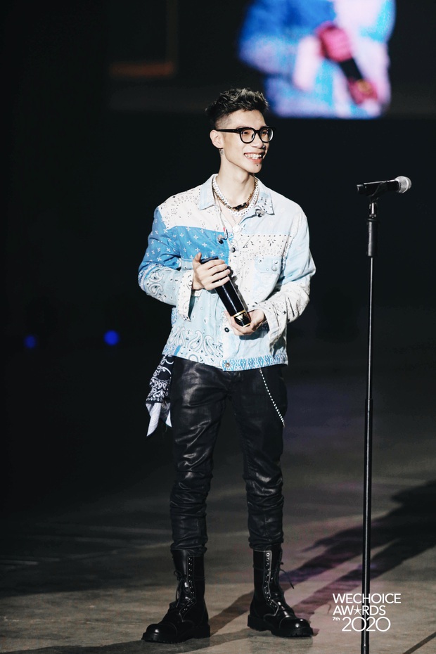 Kết quả 6 hạng mục giải trí WeChoice Awards 2020: Thuỷ Tiên - MCK được xướng tên, bất ngờ nhất Jack và “cuộc đua nghẹt thở” với Sơn Tùng - Ảnh 2. Kết quả 6 hạng mục giải trí WeChoice Awards 2020: Thuỷ Tiên - MCK được xướng tên, bất ngờ nhất Jack và “cuộc đua nghẹt thở” với Sơn Tùng - Ảnh 2.
