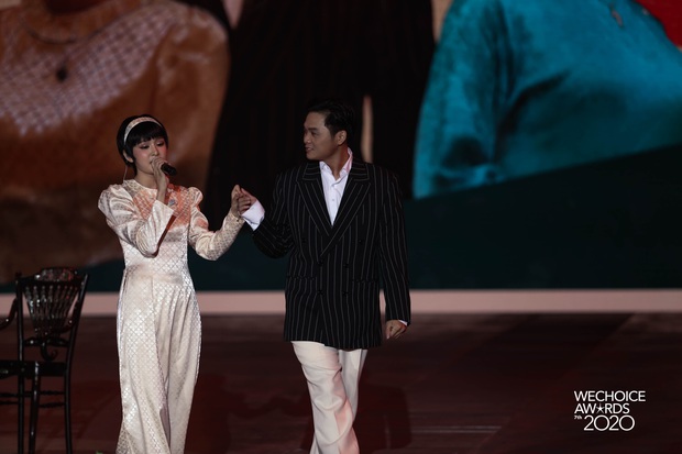 Hiền Hồ và Hoà Minzy đọ giọng đầy thăng hoa, câu chuyện về người thứ ba được đẩy lên cung bậc hoàn toàn mới tại Gala WCA 2020 - Ảnh 6.