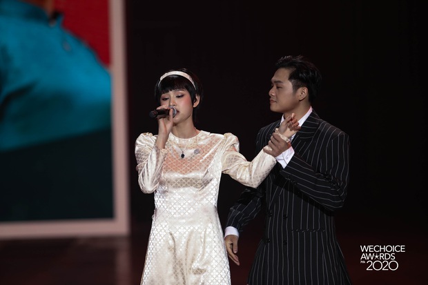 Hiền Hồ và Hoà Minzy đọ giọng đầy thăng hoa, câu chuyện về người thứ ba được đẩy lên cung bậc hoàn toàn mới tại Gala WCA 2020 - Ảnh 10.