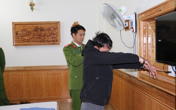 Thủ đoạn tinh vi của 2 gã thanh niên lắp camera trong nhà nghỉ để tống tiền nhiều đôi nam nữ - Ảnh 1. Thủ đoạn tinh vi của 2 gã thanh niên lắp camera trong nhà nghỉ để tống tiền nhiều đôi nam nữ - Ảnh 1.