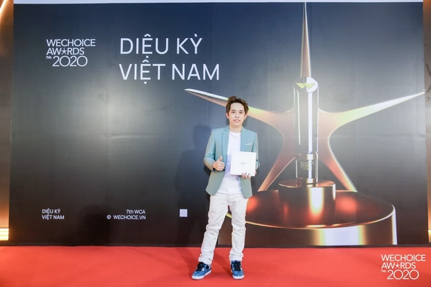 Từ game thủ tới streamer, tất cả hóa quý ông lịch lãm trên thảm đỏ WeChoice Awards 2020 - Ảnh 6.