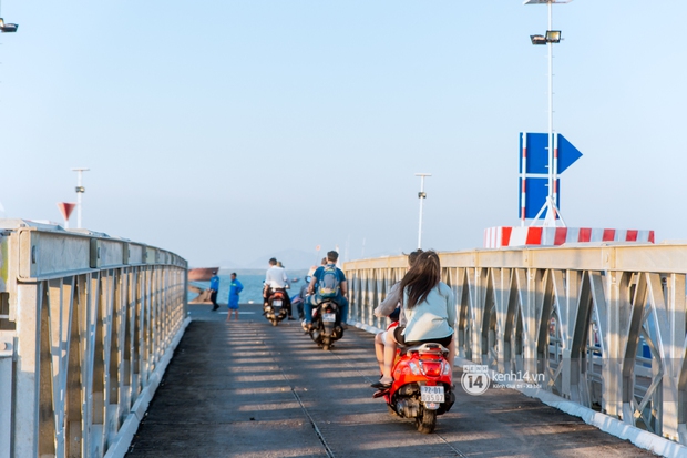 Đi thử phà biển từ Sài Gòn sang Vũng Tàu chỉ trong 30 phút: Bỏ ra nửa ngày mà chơi được 2 nơi, liệu có đáng tiền bạc và công sức? - Ảnh 11. Đi thử phà biển từ Sài Gòn sang Vũng Tàu chỉ trong 30 phút: Bỏ ra nửa ngày mà chơi được 2 nơi, liệu có đáng tiền bạc và công sức? - Ảnh 11.