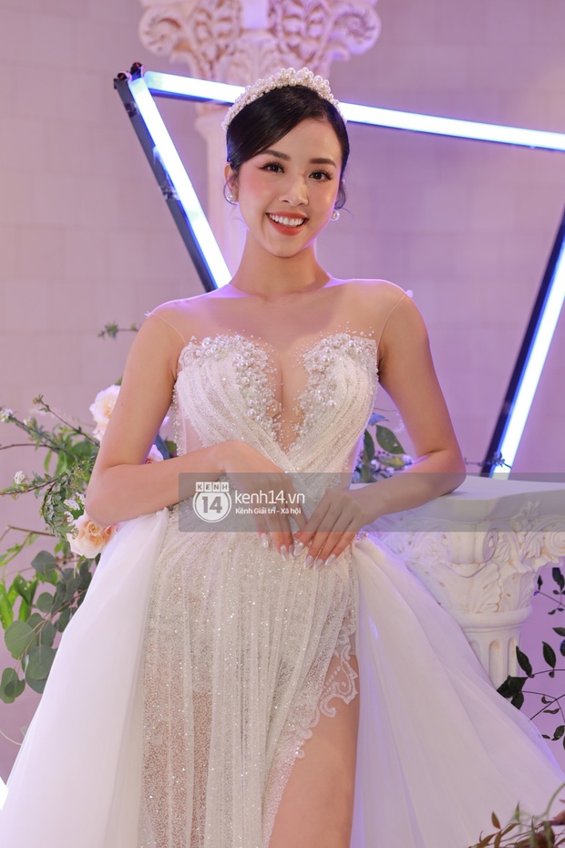 Update runner-up Thuy An's wedding in Ho Chi Minh City: Runner-up Thuy An was moved when her father brought her to the ceremony - Photo 20.