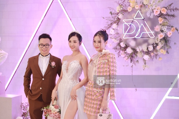 Update the wedding of runner-up Thuy An in Ho Chi Minh City: Runner-up Thuy An was thrilled when her father was put into the ceremony - Photo 12.