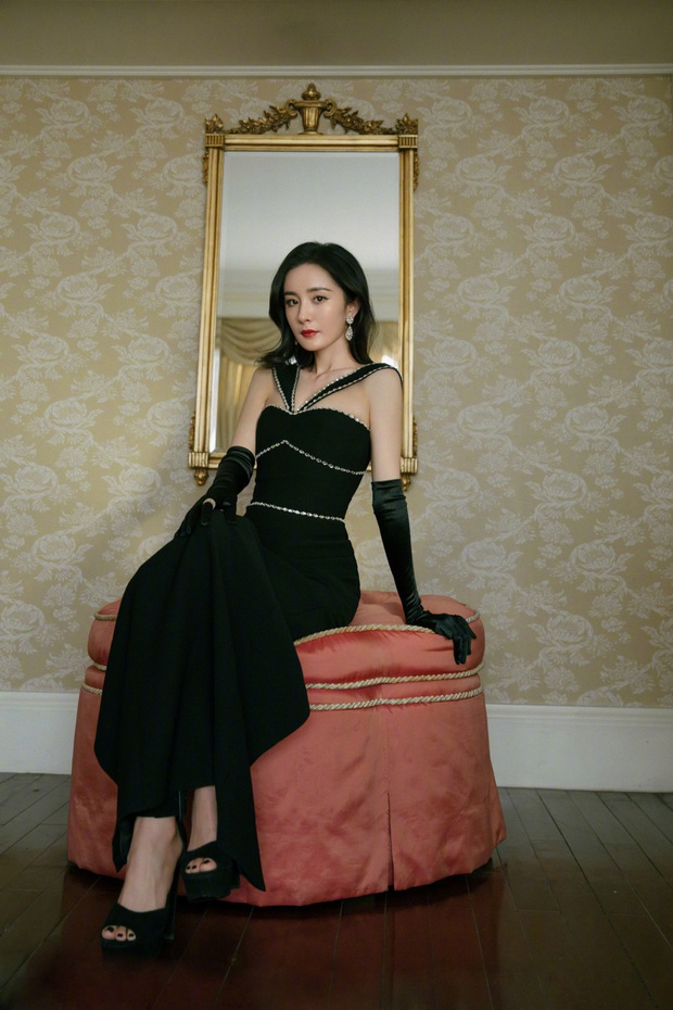 Giữa scandal kết hôn lần 2, Dương Mịch xúng xinh khoe visual sexy đẳng cấp, bảo sao thiếu gia Cbiz mê mệt - Ảnh 7.