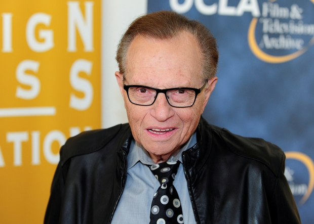 Huyền thoại dẫn chương trình của CNN Larry King qua đời ở tuổi 87 - Ảnh 1. Huyền thoại dẫn chương trình của CNN Larry King qua đời ở tuổi 87 - Ảnh 1.