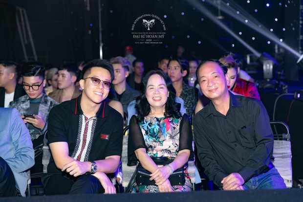 Chung kết Đại Sứ Hoàn Mỹ: Hương Giang cùng dàn bóng hồng bùng nổ sân khấu, CEO Matt Liu lộ biểu cảm gây chú ý - Ảnh 12.