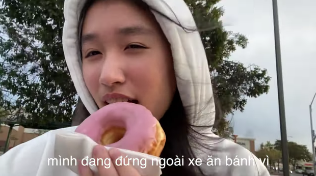 Jenny Huỳnh gây choáng với bảng điểm toàn A, sẵn sàng đứng dưới trời lạnh ăn bánh vì anh trai không muốn xe bẩn - Ảnh 3. Jenny Huỳnh gây choáng với bảng điểm toàn A, sẵn sàng đứng dưới trời lạnh ăn bánh vì anh trai không muốn xe bẩn - Ảnh 3.