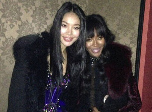 Bị trà xanh giật bạn trai, đây là cách xử lý của báo đen Naomi Campbell! - Ảnh 3. Bị trà xanh giật bạn trai, đây là cách xử lý của báo đen Naomi Campbell! - Ảnh 3.