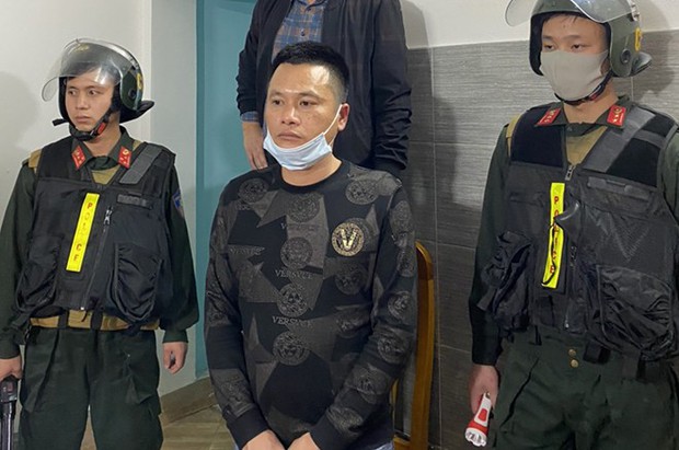 Triệt phá sới xóc đĩa khủng, có 2 bà bầu cũng tham gia sới bạc! - Ảnh 2. Triệt phá sới xóc đĩa khủng, có 2 bà bầu cũng tham gia sới bạc! - Ảnh 2.