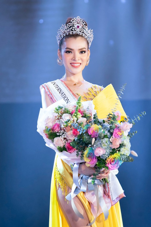 Trân Đài và hành trình sóng gió để chạm tới vương miện Đại Sứ Hoàn Mỹ - Ảnh 10. Trân Đài và hành trình sóng gió để chạm tới vương miện Đại Sứ Hoàn Mỹ - Ảnh 10.