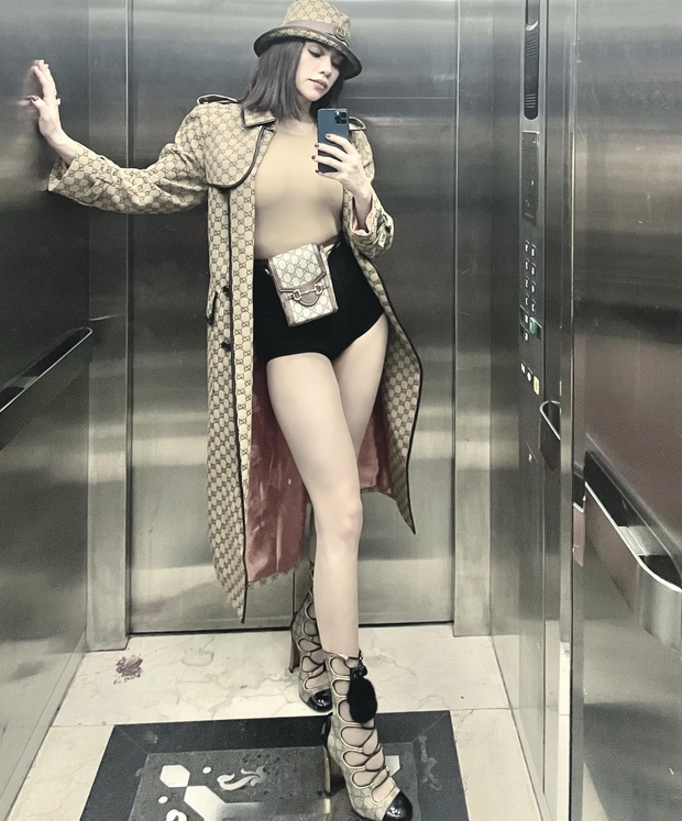 Mẹ 3 con Hà Hồ diện đồ bó sát khoe body nuột nà sau sinh nhưng lại mắc lỗi mix hơi lôm côm - Ảnh 1. Mẹ 3 con Hà Hồ diện đồ bó sát khoe body nuột nà sau sinh nhưng lại mắc lỗi mix hơi lôm côm - Ảnh 1.