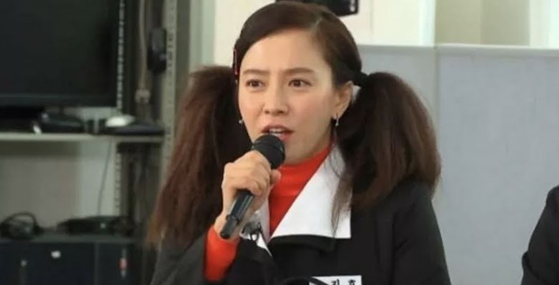 Song Ji Hyo xuyên không hóa nữ sinh thập niên 1980, nhưng lại nhận ý kiến trái chiều vì tạo hình lố - Ảnh 3.