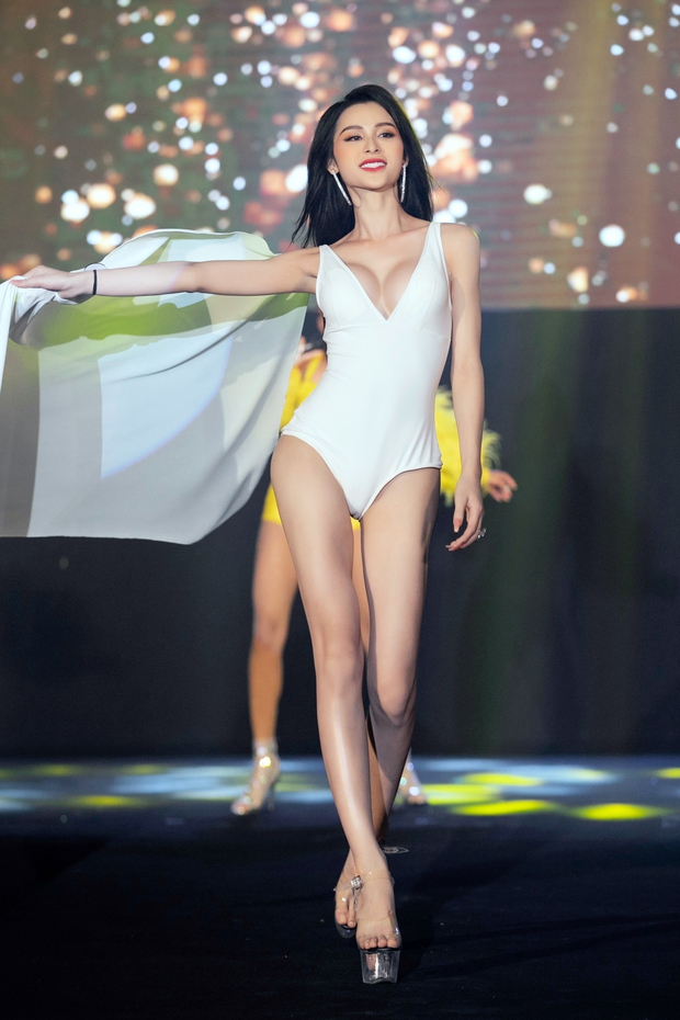 Đến lượt Tường Vi (Đại Sứ Hoàn Mỹ) bị đào lại loạt ảnh đi thi Next Top Model dành cho cộng đồng LGBT - Ảnh 6. Đến lượt Tường Vi (Đại Sứ Hoàn Mỹ) bị đào lại loạt ảnh đi thi Next Top Model dành cho cộng đồng LGBT - Ảnh 6.