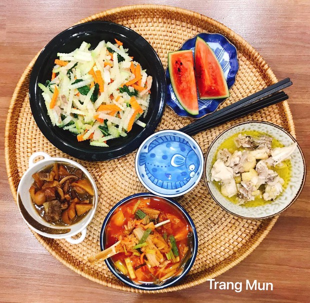 Mẹ trẻ khoe loạt mâm cơm không ngon không lấy tiền, nhà chỉ 2 người mà ăn ngon như khách sạn - Ảnh 2. Mẹ trẻ khoe loạt mâm cơm không ngon không lấy tiền, nhà chỉ 2 người mà ăn ngon như khách sạn - Ảnh 2.
