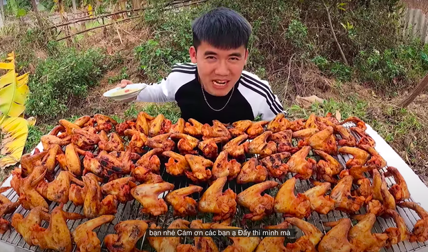 Con trai bà Tân sau khi bị dân mạng tố “bốc phét” liền ngầm có động thái sửa đổi trong vlog mới, nhưng liệu có trót lọt? - Ảnh 5. Con trai bà Tân sau khi bị dân mạng tố “bốc phét” liền ngầm có động thái sửa đổi trong vlog mới, nhưng liệu có trót lọt? - Ảnh 5.