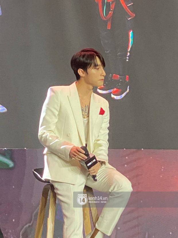 HOT: Sơn Tùng M-TP lần đầu xuất hiện trước truyền thông sau drama trà xanh - Ảnh 7.