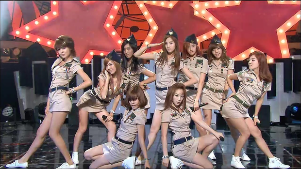 SNSD là chủ nhân của concept huyền thoại trong giới idol nữ, sau 12 năm vẫn đỉnh đến nỗi không ai làm lại - Ảnh 4. SNSD là chủ nhân của concept huyền thoại trong giới idol nữ, sau 12 năm vẫn đỉnh đến nỗi không ai làm lại - Ảnh 4.