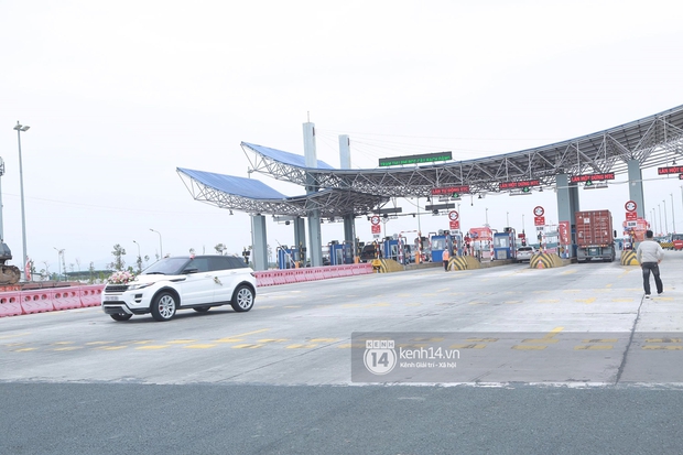 Đúng phút 89 nhà trai đành bất lực quay về, không thể vào Quảng Ninh đón dâu do dịch Covid-19 - Ảnh 6. Đúng phút 89 nhà trai đành bất lực quay về, không thể vào Quảng Ninh đón dâu do dịch Covid-19 - Ảnh 6.