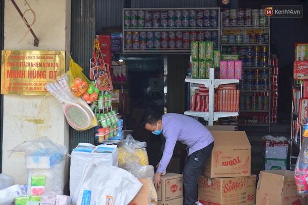 Phong tỏa thôn Kim Điền - Hải Dương liên quan BN 1552: Cuộc sống hàng ngày bị đảo lộn, người dân đeo khẩu trang cả ở trong nhà để phòng dịch - Ảnh 7.