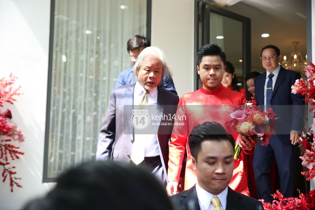 Đám cưới Phan Thành - Primmy Trương: Cô dâu chiếm spotlight với áo dài đỏ, nhẫn kim cương to đùng trên tay nhìn là nể ngay - Ảnh 38.