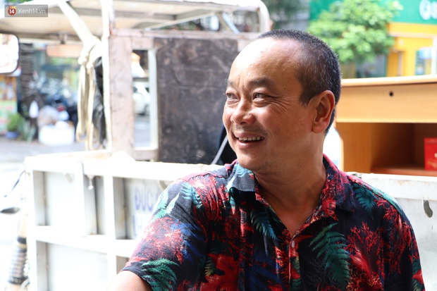 Chuyện ấm lòng trước Tết: Chú Đức ba gác chở đồ nhất quyết không chịu lấy tiền của sinh viên vì sợ tụi nó hết tiền - Ảnh 5. Chuyện ấm lòng trước Tết: Chú Đức ba gác chở đồ nhất quyết không chịu lấy tiền của sinh viên vì sợ tụi nó hết tiền - Ảnh 5.