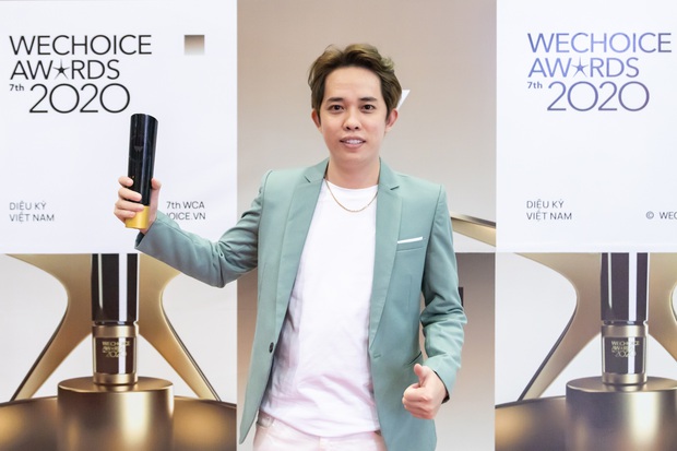 Nhìn lại hành trình của Nam Blue: Từ chàng trai chập chững vào nghề đến Streamer của năm tại WeChoice Awards 2020 - Ảnh 1.