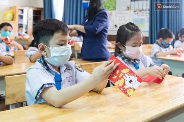 Danh sách các trường ở Hà Nội thông báo cho học sinh nghỉ học vì Covid-19 - Ảnh 1. Danh sách các trường ở Hà Nội thông báo cho học sinh nghỉ học vì Covid-19 - Ảnh 1.