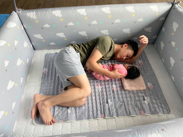 Màn biến hình của Cường Đô La: Từ đại gia chơi siêu xe nức tiếng bẻ lái sang bố bỉm bồng bế con gái không rời - Ảnh 9.