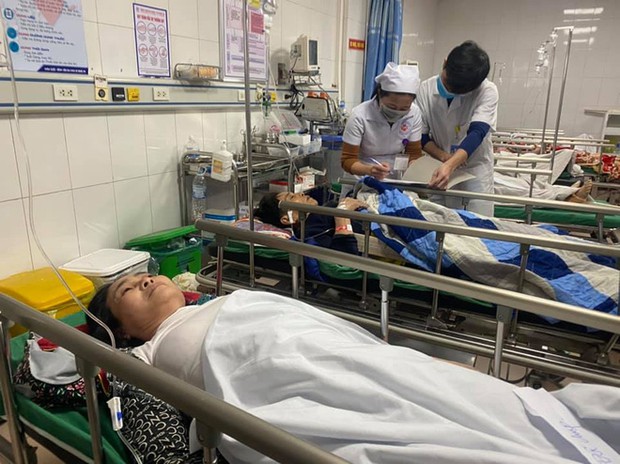  Vụ đứt thang công trình cao tầng: Thang rơi rất nhanh, mọi người chỉ kịp hét lên rồi bất tỉnh - Ảnh 4.