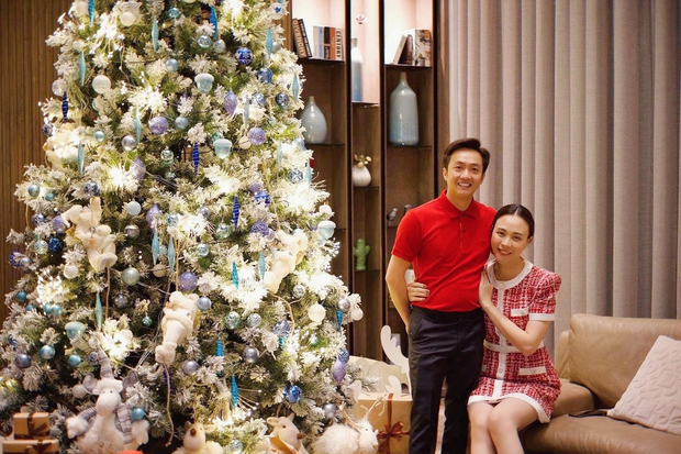 Team qua đường bắt trọn khoảnh khắc tình tứ của vợ chồng Cường Đô La tại đám cưới Phan Thành, mẹ bỉm Đàm Thu Trang lộ body gây bất ngờ - Ảnh 7.