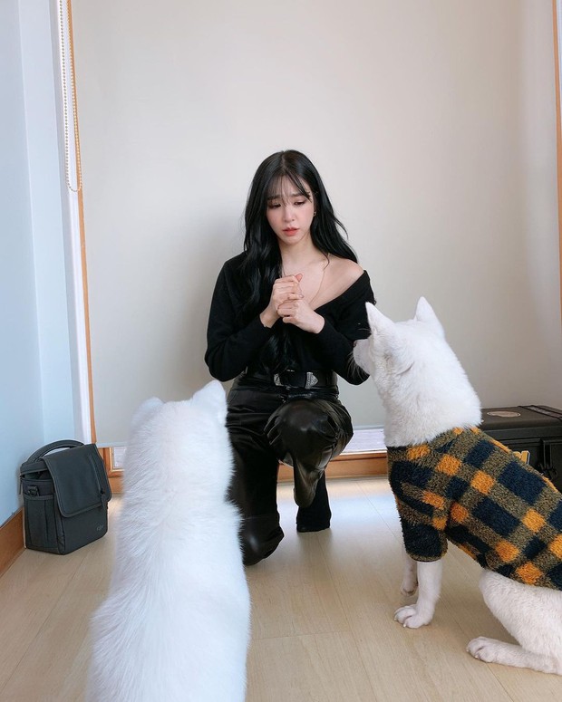 Những mỹ nhân hot nhất Kbiz đều đang mê mệt kiểu áo trễ nải này: Jennie, Jisoo, Irene… không ngại đụng hàng liên hoàn - Ảnh 5.