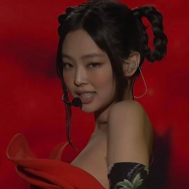 Cô gái Trung Hoa Jennie diễn SOLO chặt chém nhất THE SHOW: Lời rap, vũ đạo, phối khí mới toanh, dàn dựng sân khấu đỉnh của chóp - Ảnh 7.