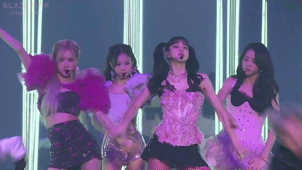 BLACKPINK bùng nổ bữa tiệc visual nóng bỏng tại THE SHOW: Lisa sexy hừng hực át cả Jennie, Jisoo - Rosé như tiên tử - Ảnh 30.