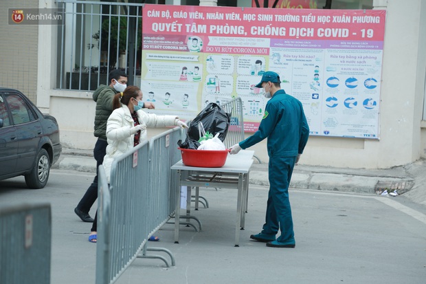 Cả lớp phải cách ly tập trung tại trường vì một học sinh lớp 3 nhiễm Covid-19, cuộc sống bên trong trường của phụ huynh, học sinh ra sao? - Ảnh 8.