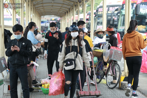 NÓNG: Hà Nội cho tất cả học sinh nghỉ học phòng chống dịch Covid-19 - Ảnh 1.