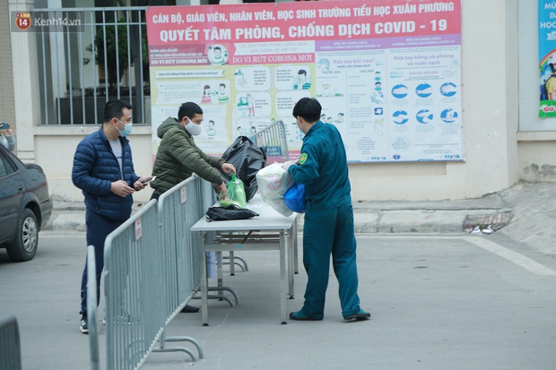 Cả lớp phải cách ly tập trung tại trường vì một học sinh lớp 3 nhiễm Covid-19, cuộc sống bên trong trường của phụ huynh, học sinh ra sao? - Ảnh 9.